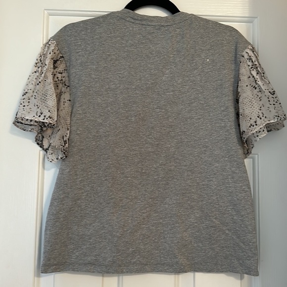 Current air grey mixed media snakeskin flutter sleeve knot detail medium tee - Picture 2 of 7